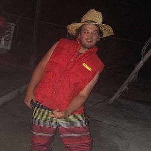 Meet your Posher, Chase